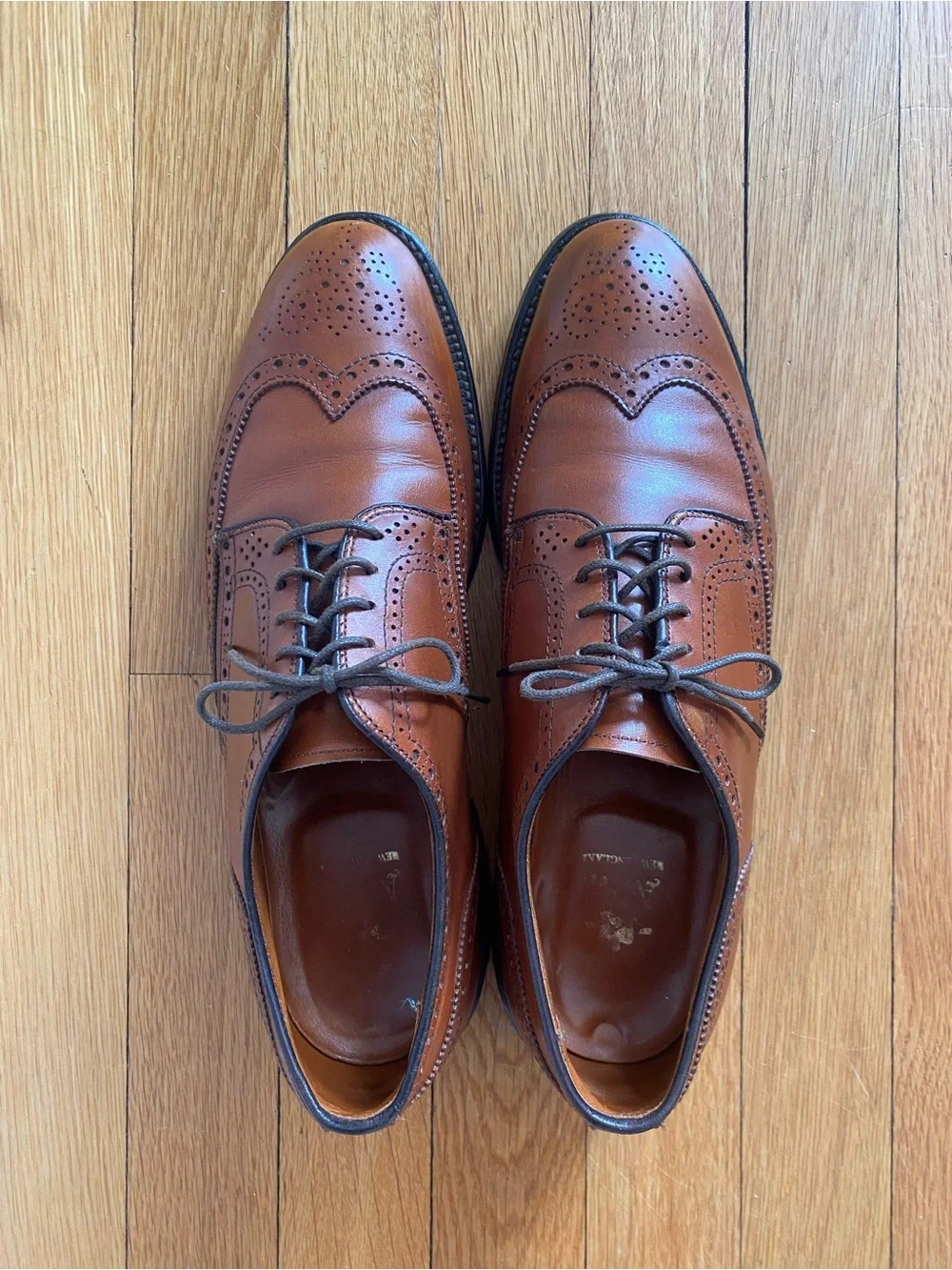 Alden Men's Tan Leather Wingtip Brogue Oxfords